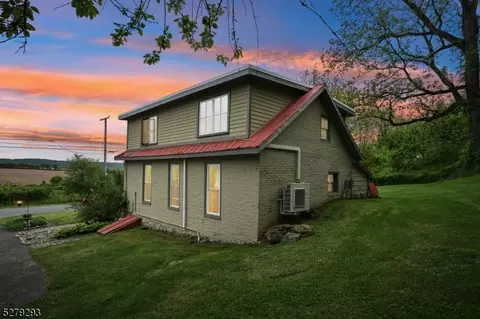 156 Mountain View Rd, Asbury, NJ 08802 photo 2