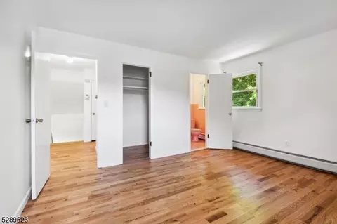 65 Kossuth Pl, Wayne, NJ 07470 photo 13