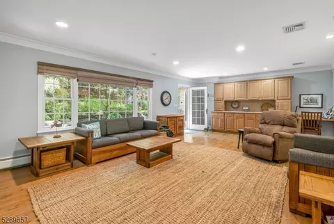 341 Pines Lake Dr, Wayne, NJ 07470 photo 19