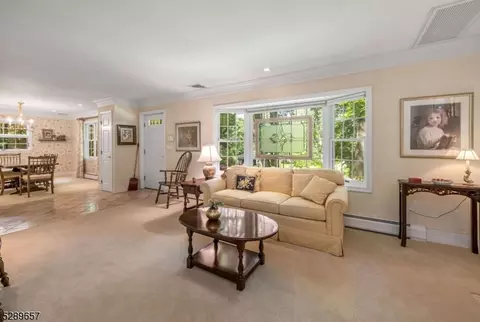 341 Pines Lake Dr, Wayne, NJ 07470 photo 7