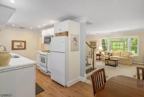 341 Pines Lake Dr, Wayne, NJ 07470 photo 13