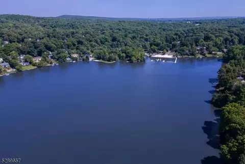 341 Pines Lake Dr, Wayne, NJ 07470 photo 46