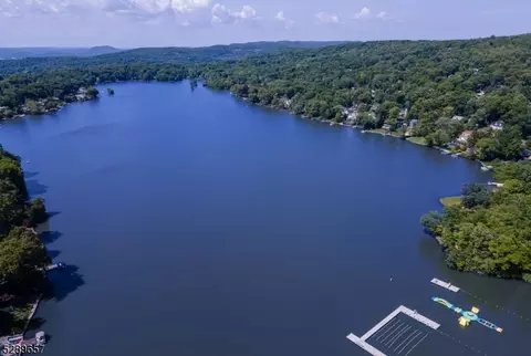 341 Pines Lake Dr, Wayne, NJ 07470 photo 44