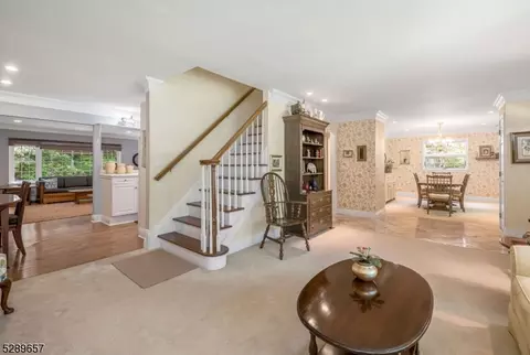 341 Pines Lake Dr, Wayne, NJ 07470 photo 9