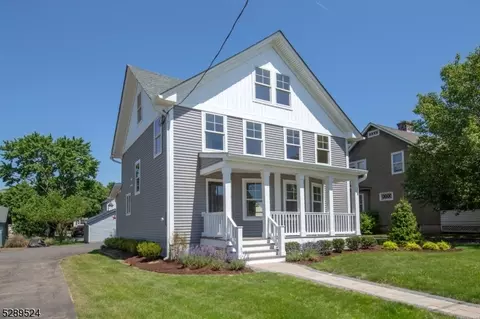 11 Demun Pl, Far Hills, NJ 07931
