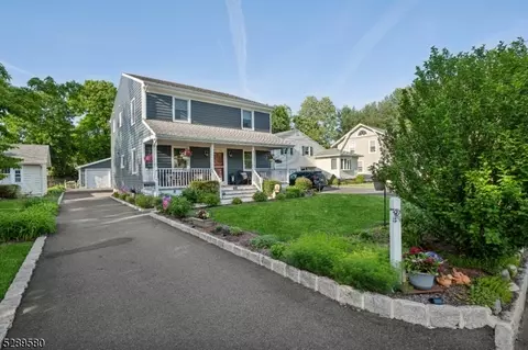 5 Maple Ave, Morris Plains, NJ 07950