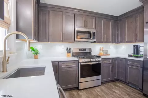 315 Codrington Pl, Bound Brook, NJ 08805 photo 13