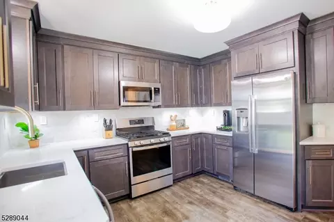 315 Codrington Pl, Bound Brook, NJ 08805 photo 11