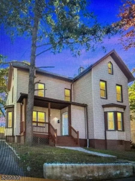 332 Amherst St, East Orange, NJ 07018
