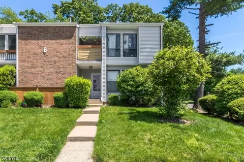 8 Twin Rivers Dr # A, East Windsor Twp, NJ 08520