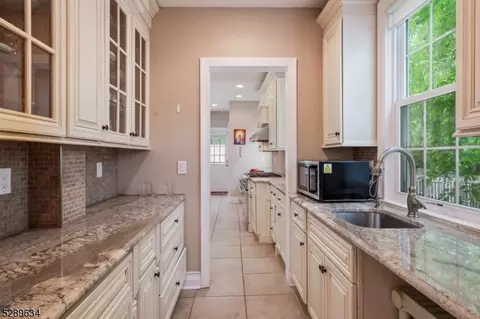 920 Cedarbrook Rd, Plainfield, NJ 07060 photo 12