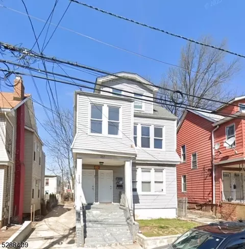 267 Clinton Pl, Newark, NJ 07112