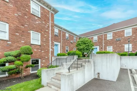55 Schuyler Ave #A, North Arlington, NJ 07031