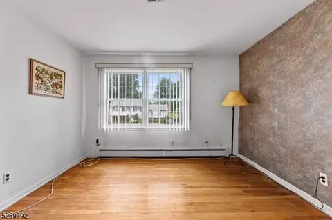 42 Reston Rd, Wayne, NJ 07470 photo 18