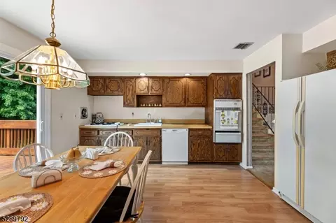 42 Reston Rd, Wayne, NJ 07470 photo 8
