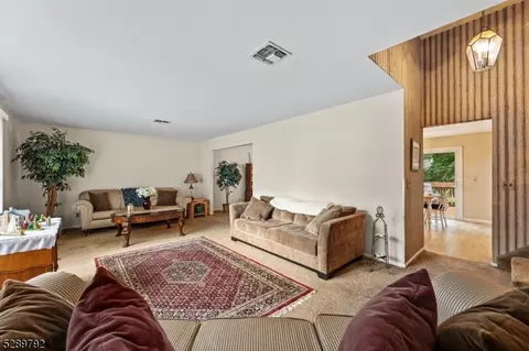 42 Reston Rd, Wayne, NJ 07470 photo 12