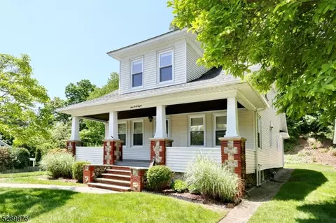 948 Lafayette Ave Ext, Hawthorne, NJ 07506