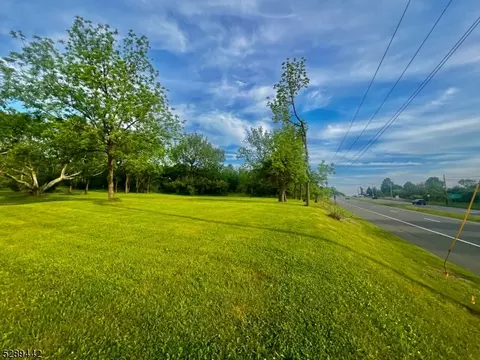 14 Hwy20231, Raritan Twp, NJ 08551