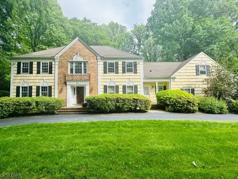 19 Eagle Nest Rd, Morristown, NJ 07960