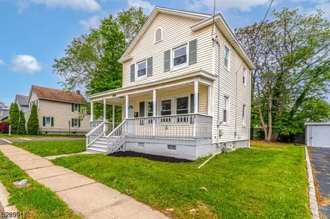 84 Albert St, Woodbridge Twp, NJ 07095