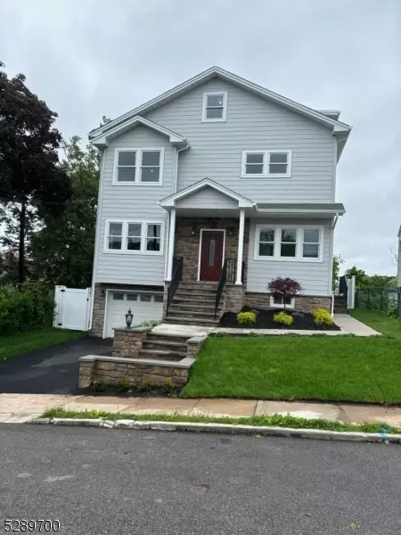 9 Scoles Pl, Passaic, NJ 07055