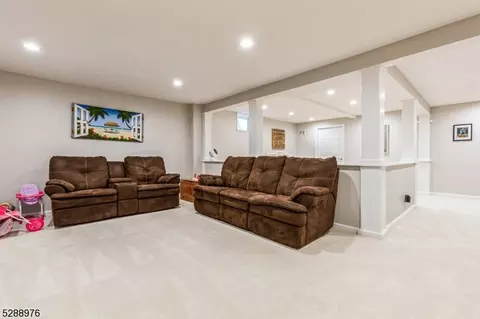 10 Compton Ct, Bernards, NJ 07920 photo 29