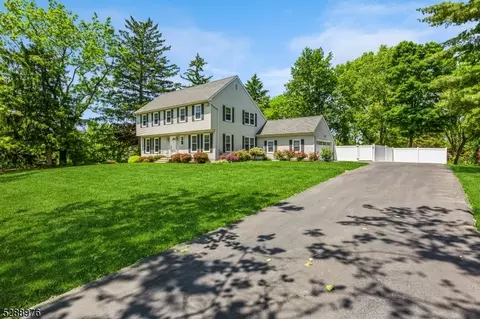 10 Compton Ct, Bernards, NJ 07920 photo 32