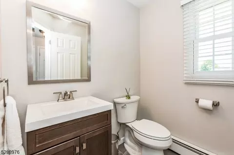 10 Compton Ct, Bernards, NJ 07920 photo 15