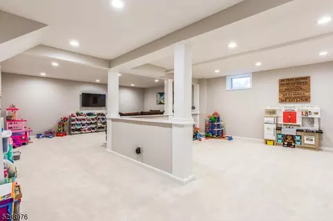10 Compton Ct, Bernards, NJ 07920 photo 27