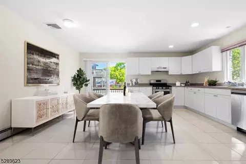 21 W Edsall Blvd # A, Palisades Park, NJ 07650