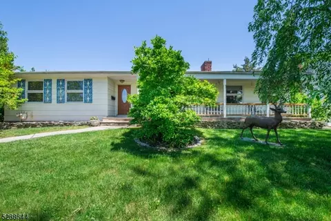 14 Rohn St, East Hanover, NJ 07936
