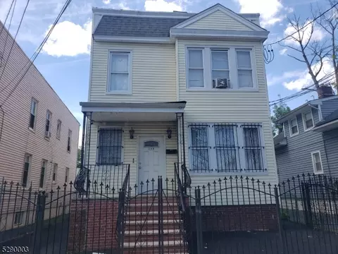 177 Dewey St, Newark, NJ 07112