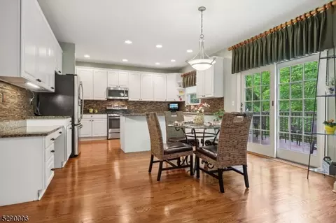 3 Summer Hill Rd, Wayne, NJ 07470 photo 7