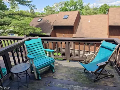 1 Sundance Ct UNIT 4, Vernon, NJ 07462
