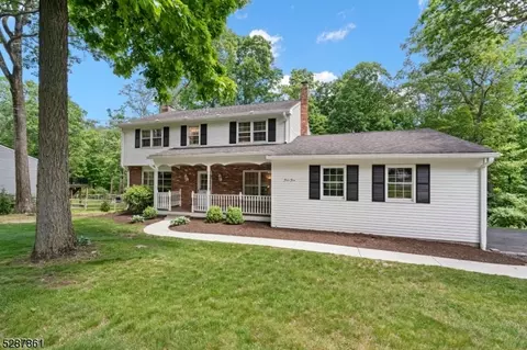 55 Edison Ter, Sparta, NJ 07871