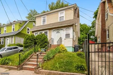 133 Pine Grove Ter, Newark, NJ 07106
