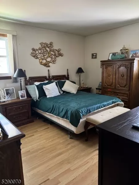516 Imlay Pl, Bound Brook, NJ 08805 photo 4