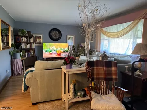 516 Imlay Pl, Bound Brook, NJ 08805 photo 3