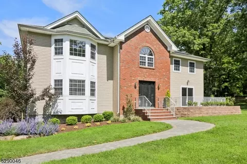 9 Nerewood Rd, Randolph, NJ 07869