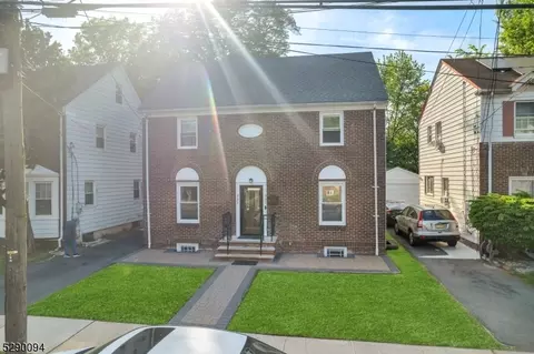 335-337 Hobson St, Newark, NJ 07112