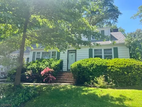 396 Durham Ct, Union, NJ 07083