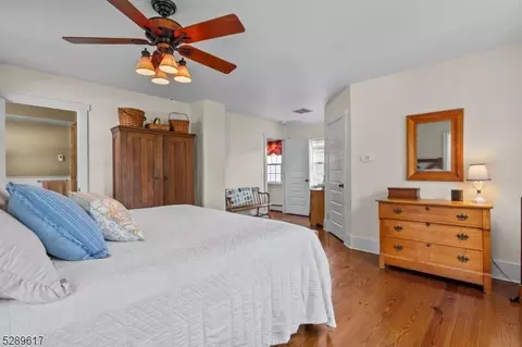 42 Toad Ln, Raritan Twp, NJ 08551 photo 24
