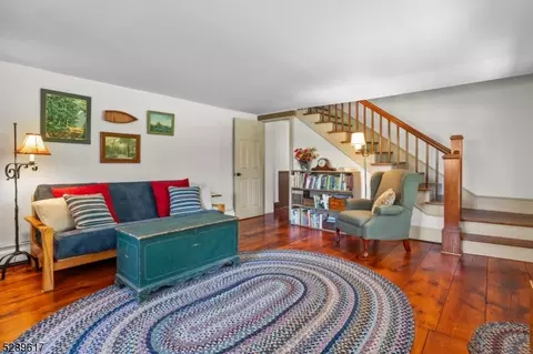 42 Toad Ln, Raritan Twp, NJ 08551 photo 10