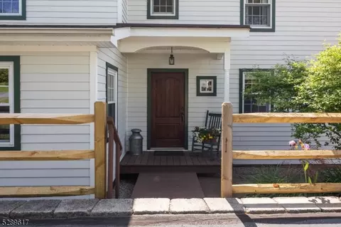 42 Toad Ln, Raritan Twp, NJ 08551 photo 4