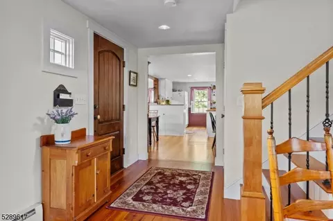 42 Toad Ln, Raritan Twp, NJ 08551 photo 5