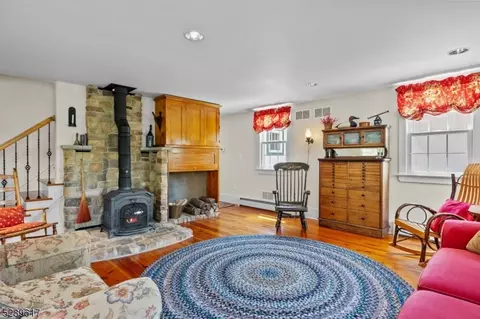 42 Toad Ln, Raritan Twp, NJ 08551 photo 7