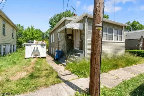 28 Wedgewood Ave, Woodbridge Twp, NJ 07095