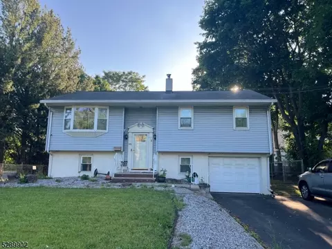 156 Mountain Ave, Hackettstown, NJ 07840