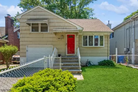 207 Carnegie St, Linden, NJ 07036