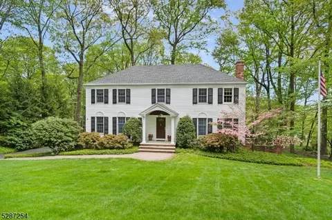 9 Lord William Penn Dr, Morristown, NJ 07960